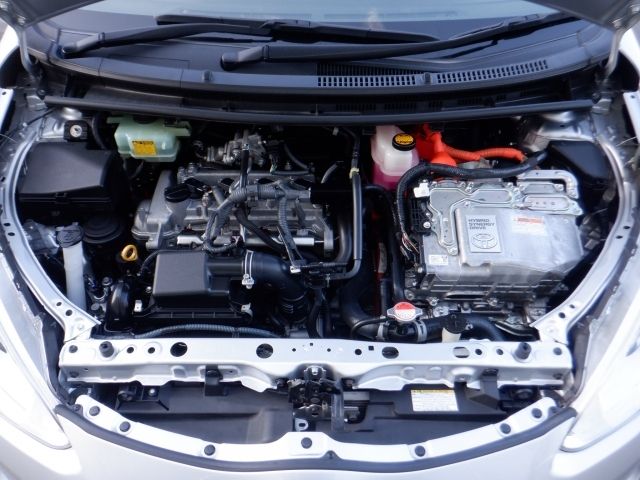 Toyota AQUA 2016-07 13016-18
