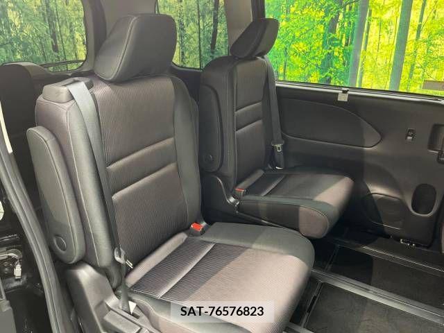 Nissan SERENA 2018-03 217163-9