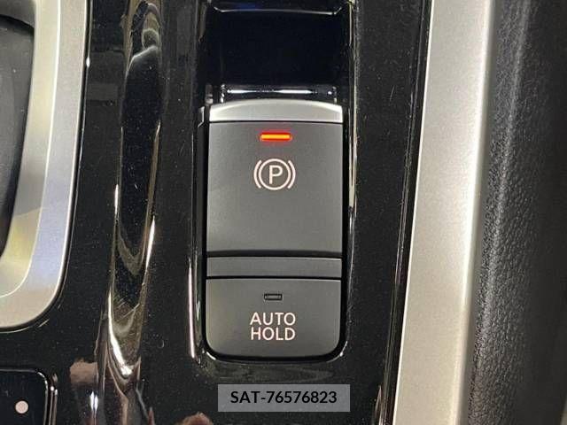 Nissan SERENA 2018-03 217163-6