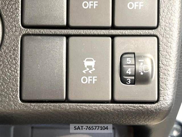Suzuki ALTO 2018-08 305092-5