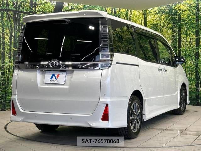 Toyota VOXY 2019-09 343224-18