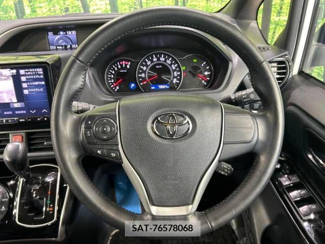Toyota VOXY 2019-09 343224-12