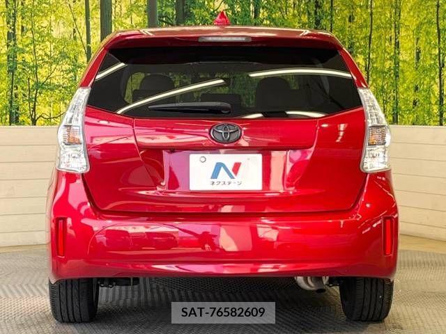 Toyota PRIUS ALPHA 2011-12 366755-15