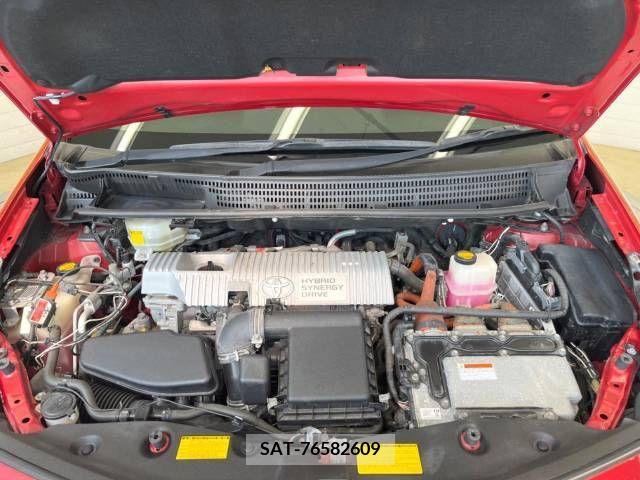 Toyota PRIUS ALPHA 2011-12 366755-18