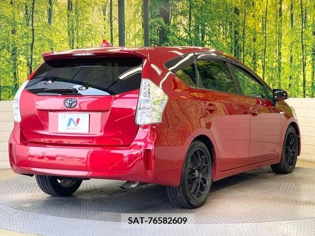 Toyota PRIUS ALPHA 2011-12 366755-17