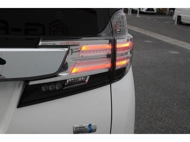 Toyota VELLFIRE 2017-07 188885-11