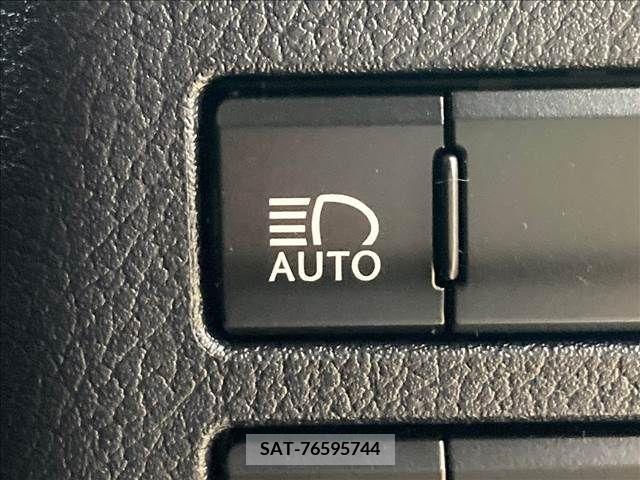 Lexus NX 2018-01 354197-9