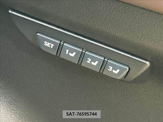 Lexus NX 2018-01 354197-6