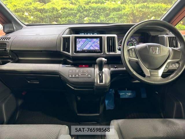 Honda STEP WGN 2013-08 286217-1