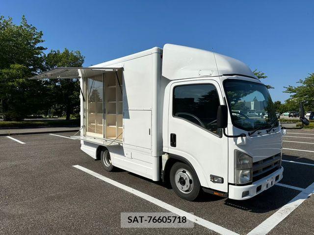Nissan ATLAS 2012-05 205516-1