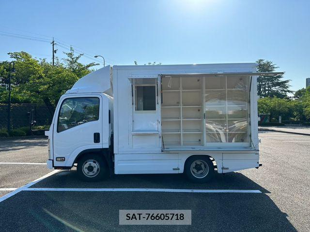 Nissan ATLAS 2012-05 205516-2