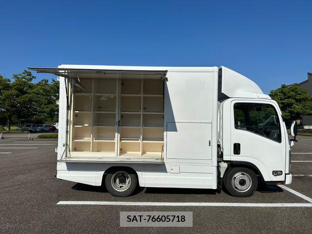 Nissan ATLAS 2012-05 205516-3