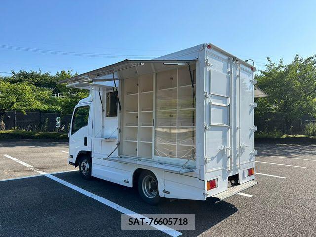 Nissan ATLAS 2012-05 205516-4