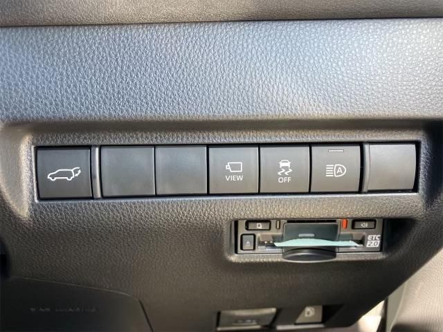 Toyota HARRIER HYBRID 2023-09 18522-22