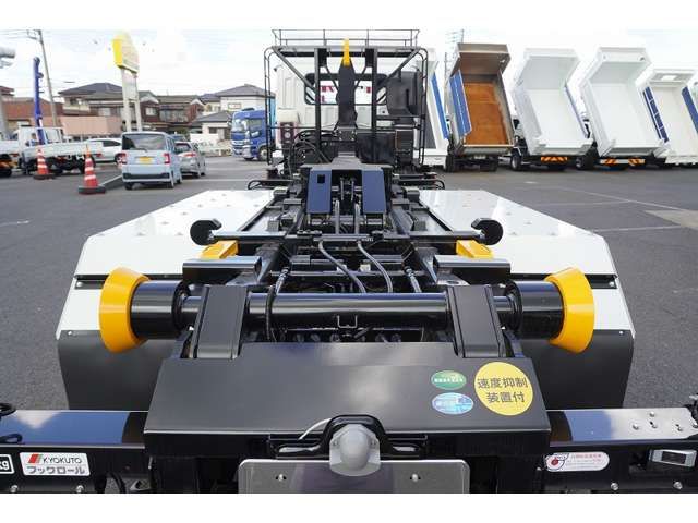 MITSUBISHI FUSO SUPER GREAT 2023-02 12398-18