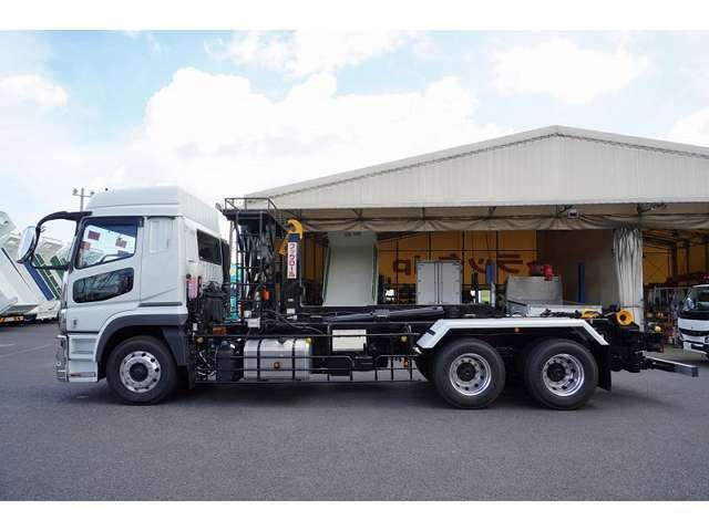 MITSUBISHI FUSO SUPER GREAT 2023-02 12398-2