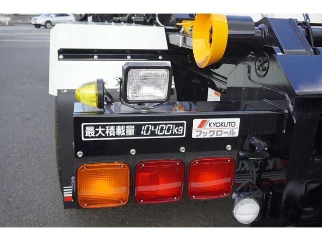 MITSUBISHI FUSO SUPER GREAT 2023-02 12398-17