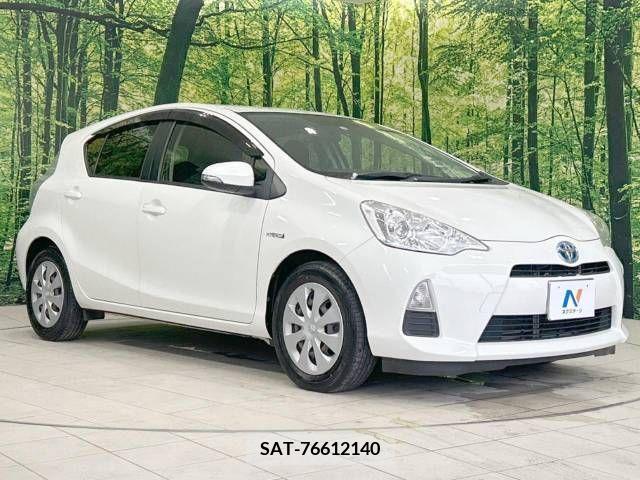 Toyota AQUA 2013-08 339644-16