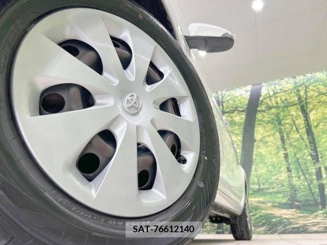 Toyota AQUA 2013-08 339644-13