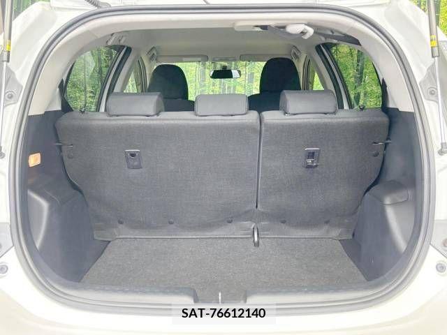 Toyota AQUA 2013-08 339644-10
