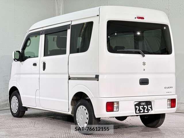 Suzuki EVERY 2017-03 268813-10