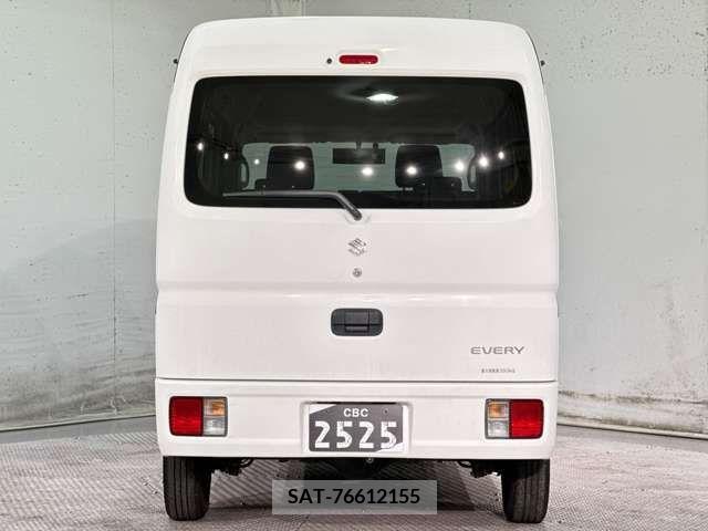 Suzuki EVERY 2017-03 268813-9