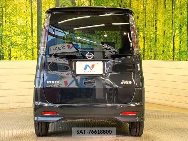 Nissan ROOX 2012-02 393749-15