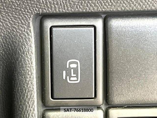 Nissan ROOX 2012-02 393749-3