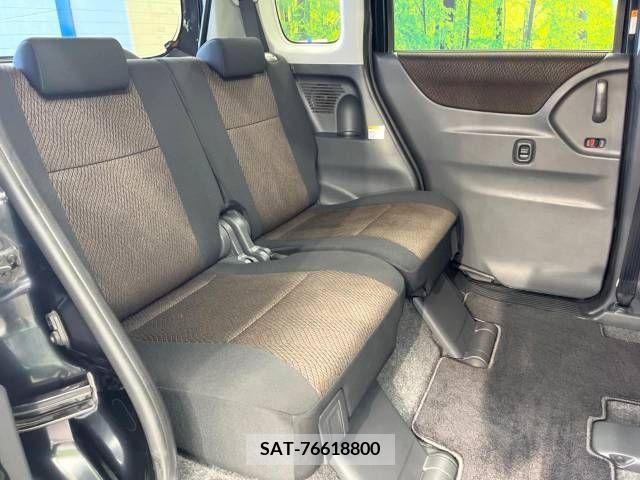Nissan ROOX 2012-02 393749-9
