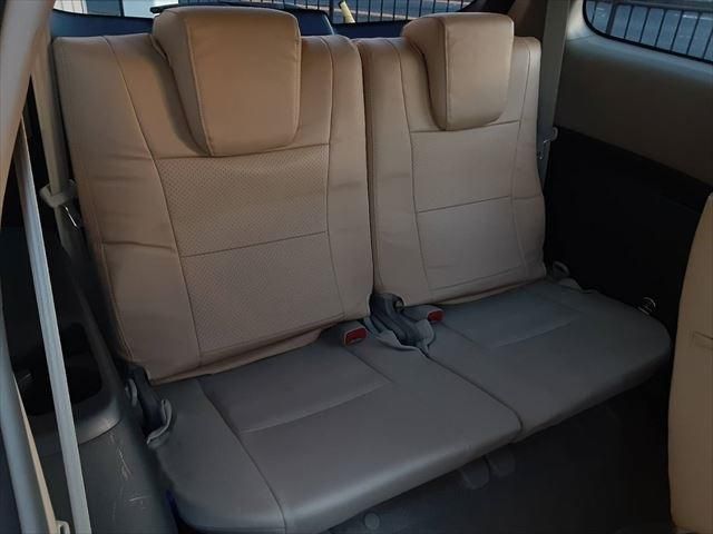 Toyota WISH 2009-11 187619-20