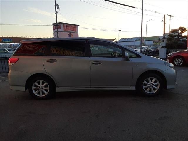 Toyota WISH 2009-11 187619-3