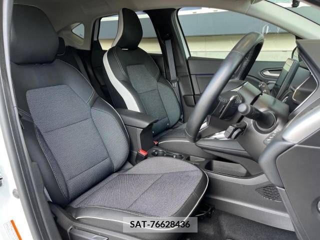 Renault CAPTUR 2022-04 317001-8