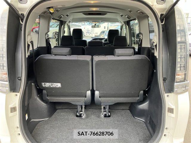 Toyota VOXY 2014-07 321724-16
