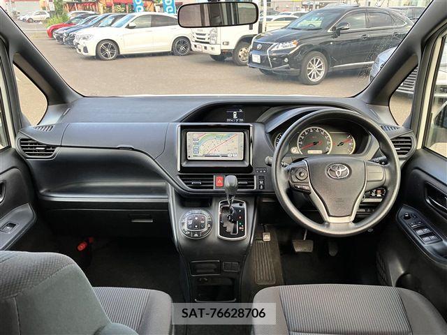 Toyota VOXY 2014-07 321724-22