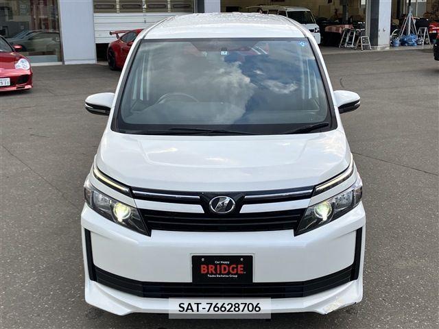 Toyota VOXY 2014-07 321724-9