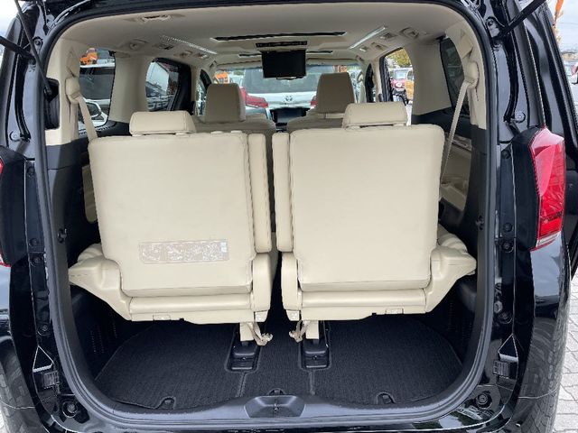 Toyota ALPHARD 2018-12 24705-8