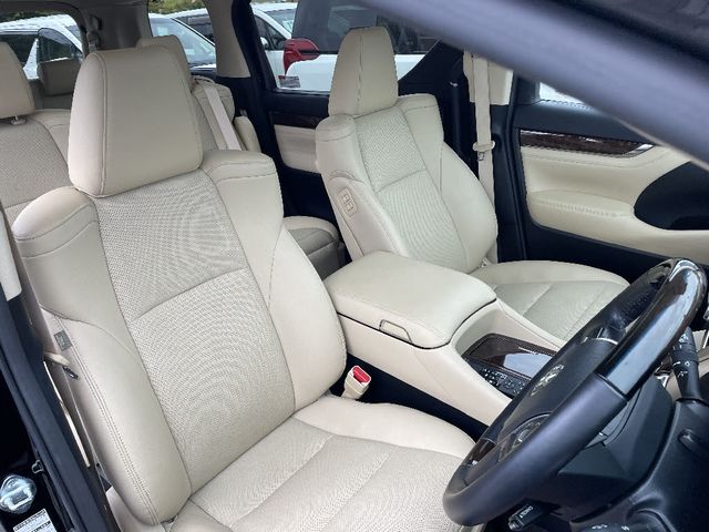 Toyota ALPHARD 2018-12 24705-5