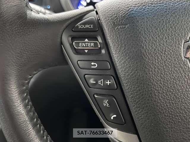 Nissan ELGRAND 2010-10 341579-19