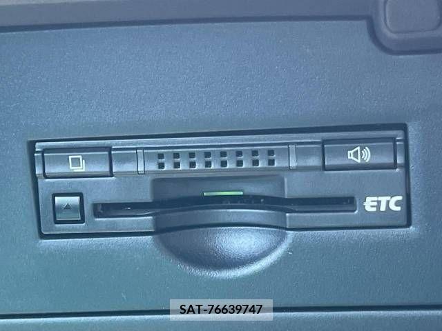 Toyota SAI 2015-10 300580-8