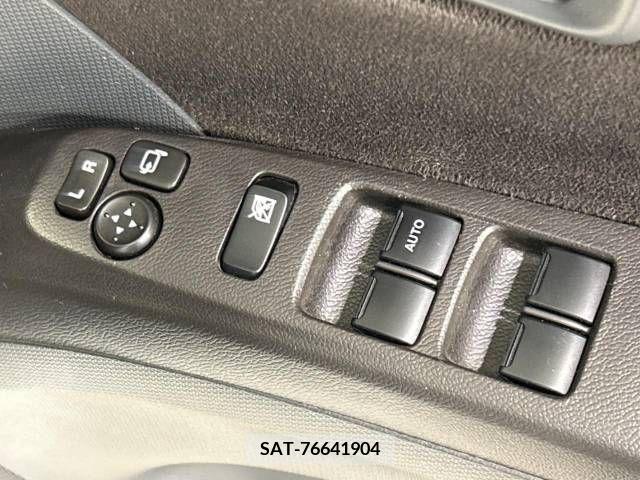 Mitsubishi DELICA D2 2011-04 296424-5