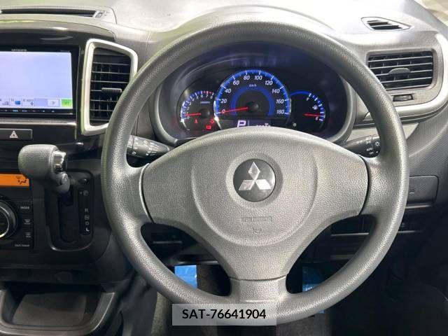 Mitsubishi DELICA D2 2011-04 296424-11