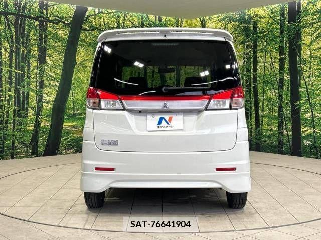 Mitsubishi DELICA D2 2011-04 296424-15