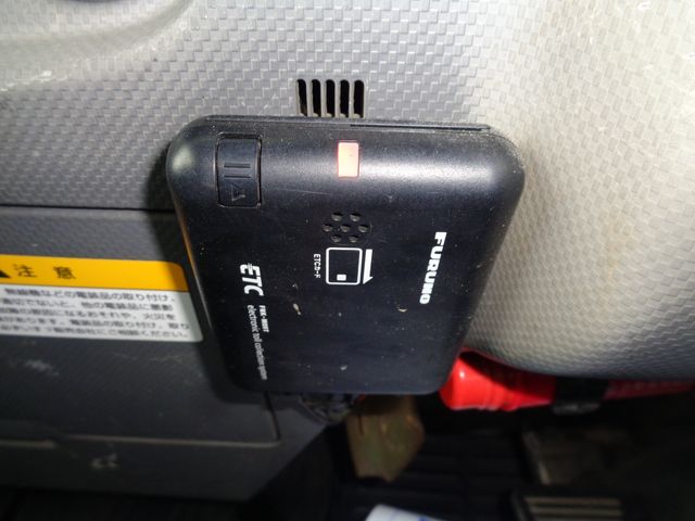 Isuzu ELF TRUCK 2008-08 7426-13