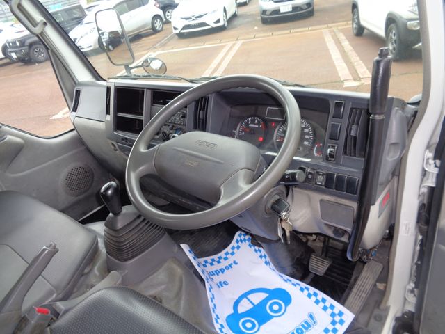Isuzu ELF TRUCK 2008-08 7426-1