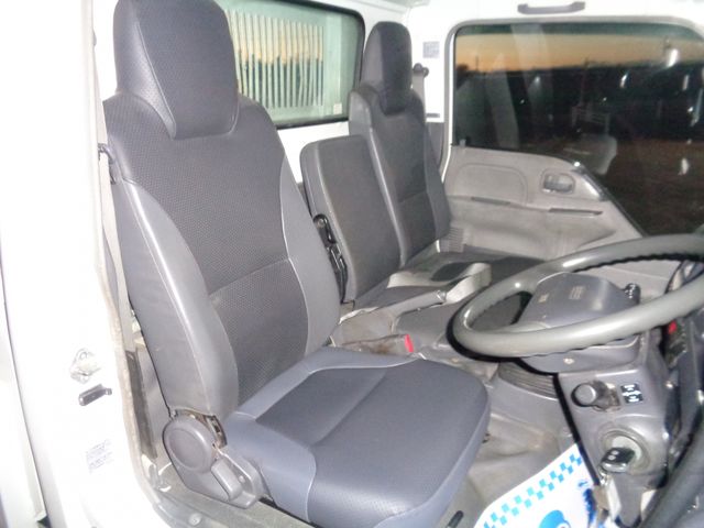 Isuzu ELF TRUCK 2008-08 7426-7