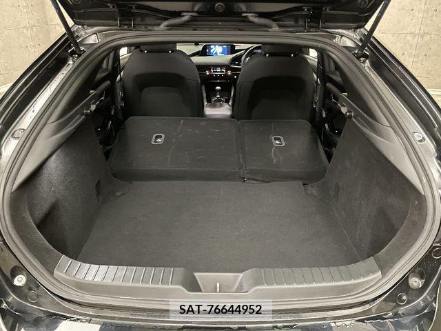 Mazda MAZDA3 2019-09 251132-16
