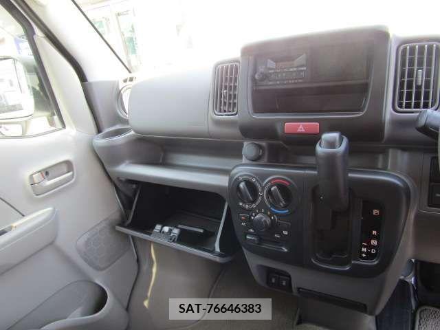 Suzuki EVERY 2022-03 268919-17