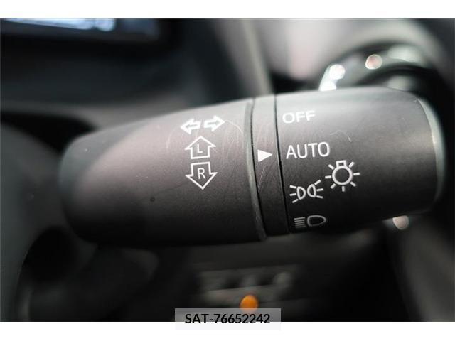 Mazda MAZDA2 2022-09 216976-21