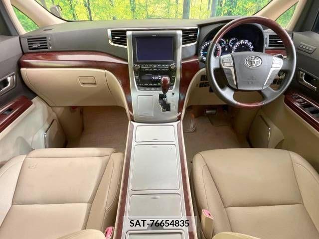 Toyota VELLFIRE 2010-05 244347-1