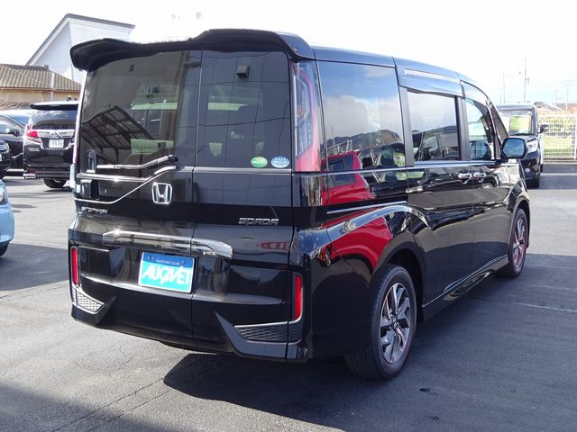 Honda e 2016-07 186651-3